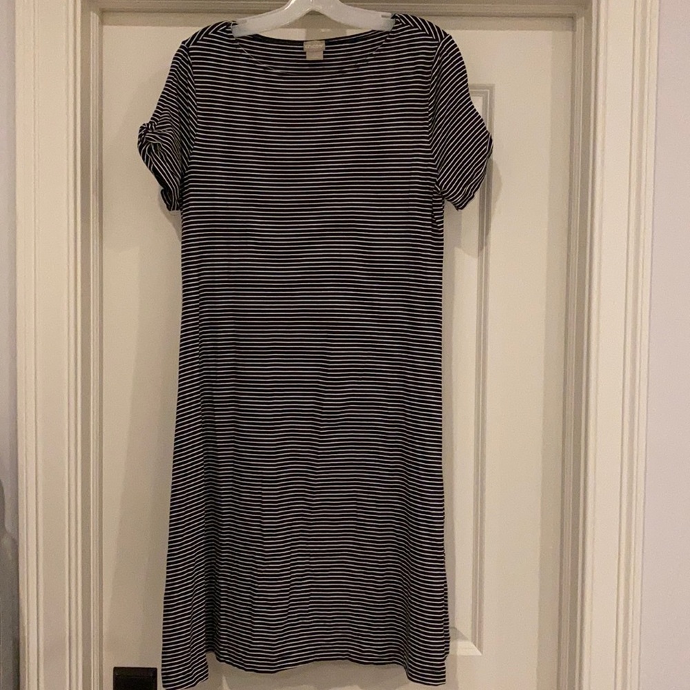 Chicos Short Sleeve B&W Striped Dress